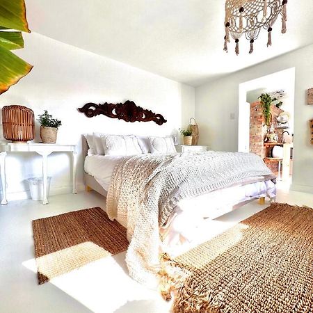 Sunny Bali Cottage มอสเซิลเบย์ ภายนอก รูปภาพ